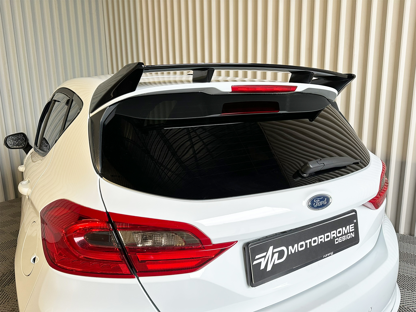 Roof Spoiler Ford Fiesta Mk8 / Mk8.5 Standard / ST-Line Αεροτομή Οροφής Ford Fiesta Mk8 / Mk8.5 Standard / ST-Line