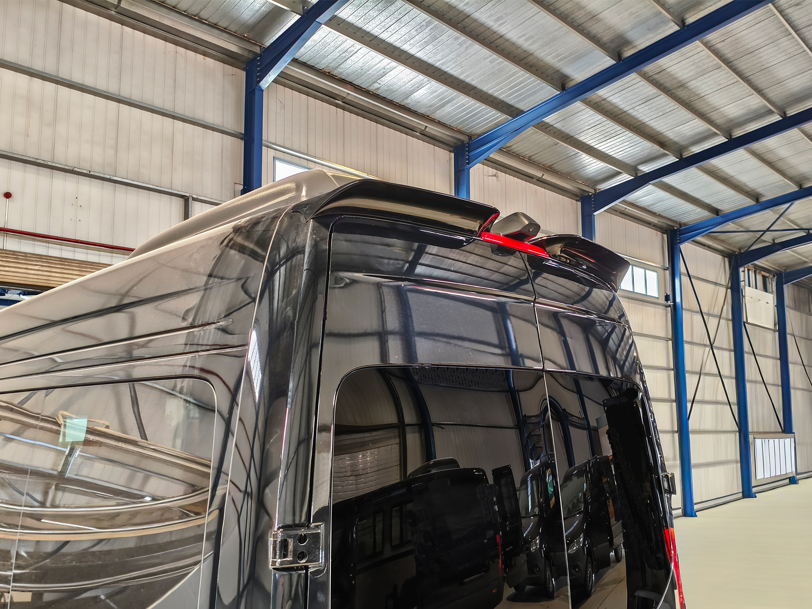 Roof Spoiler Barn Doors Mercedes Sprinter H2 Mk2 / Mk3 / Volkswagen Crafter H2 Mk1 Αεροτομή Οροφής Διπλή Πόρτα Mercedes Sprinter H2 Mk2 / Mk3 / Volkswagen Crafter H2 Mk1